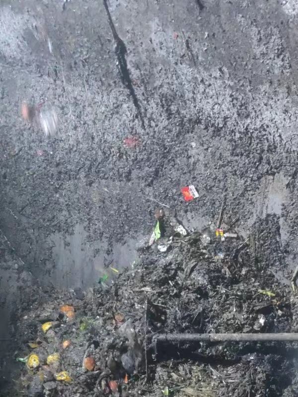 五峰污水池清理